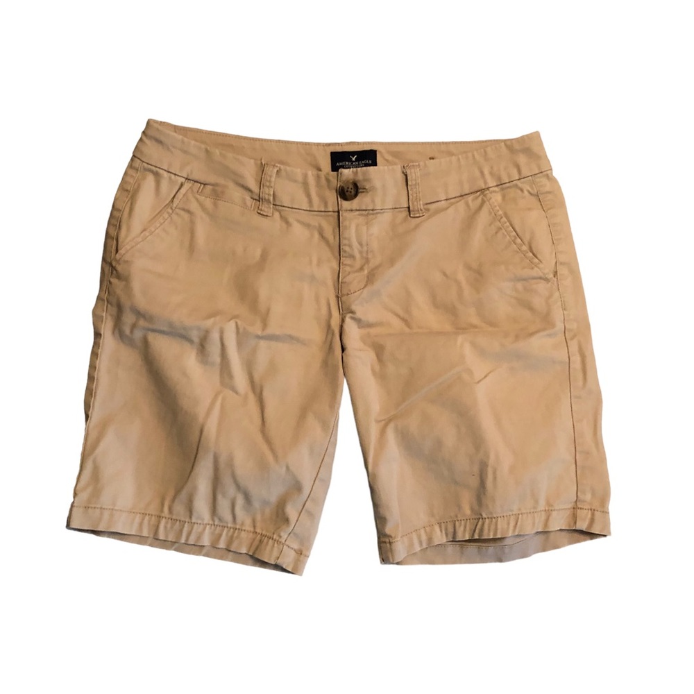 American Eagle womens shorts 6 tan khaki Bermuda chino flat front